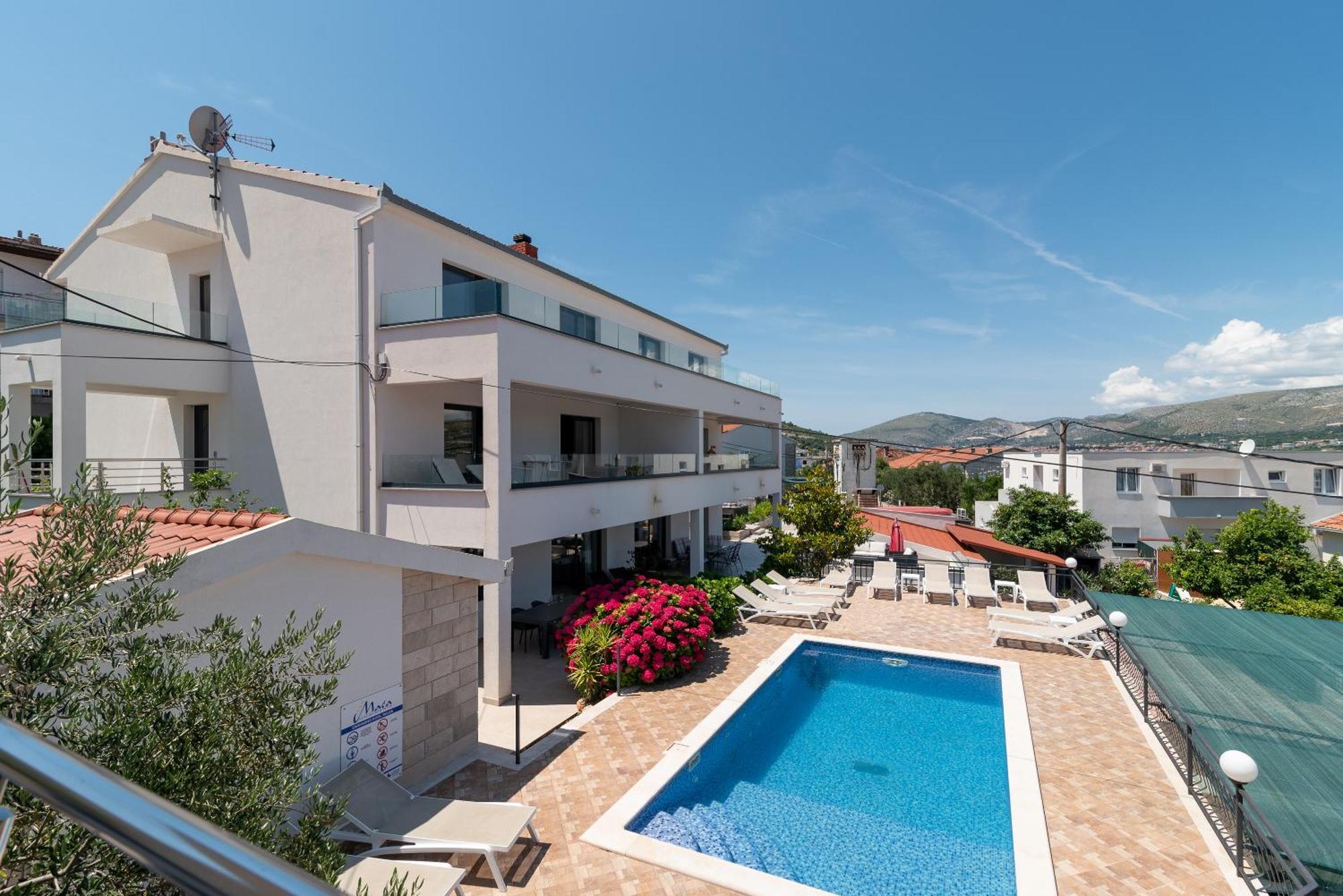 Maca Apartments & Suites Τρογκίρ Εξωτερικό φωτογραφία
