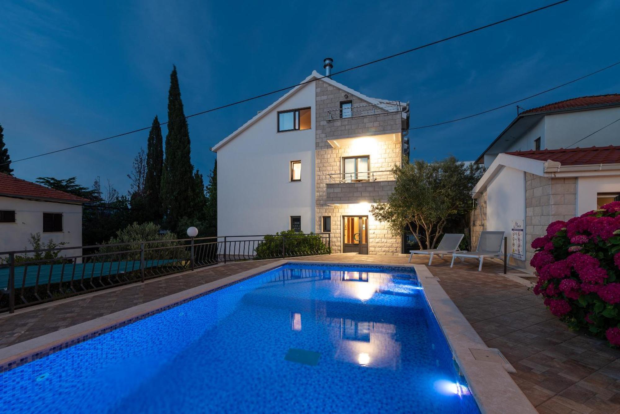 Maca Apartments & Suites Τρογκίρ Εξωτερικό φωτογραφία