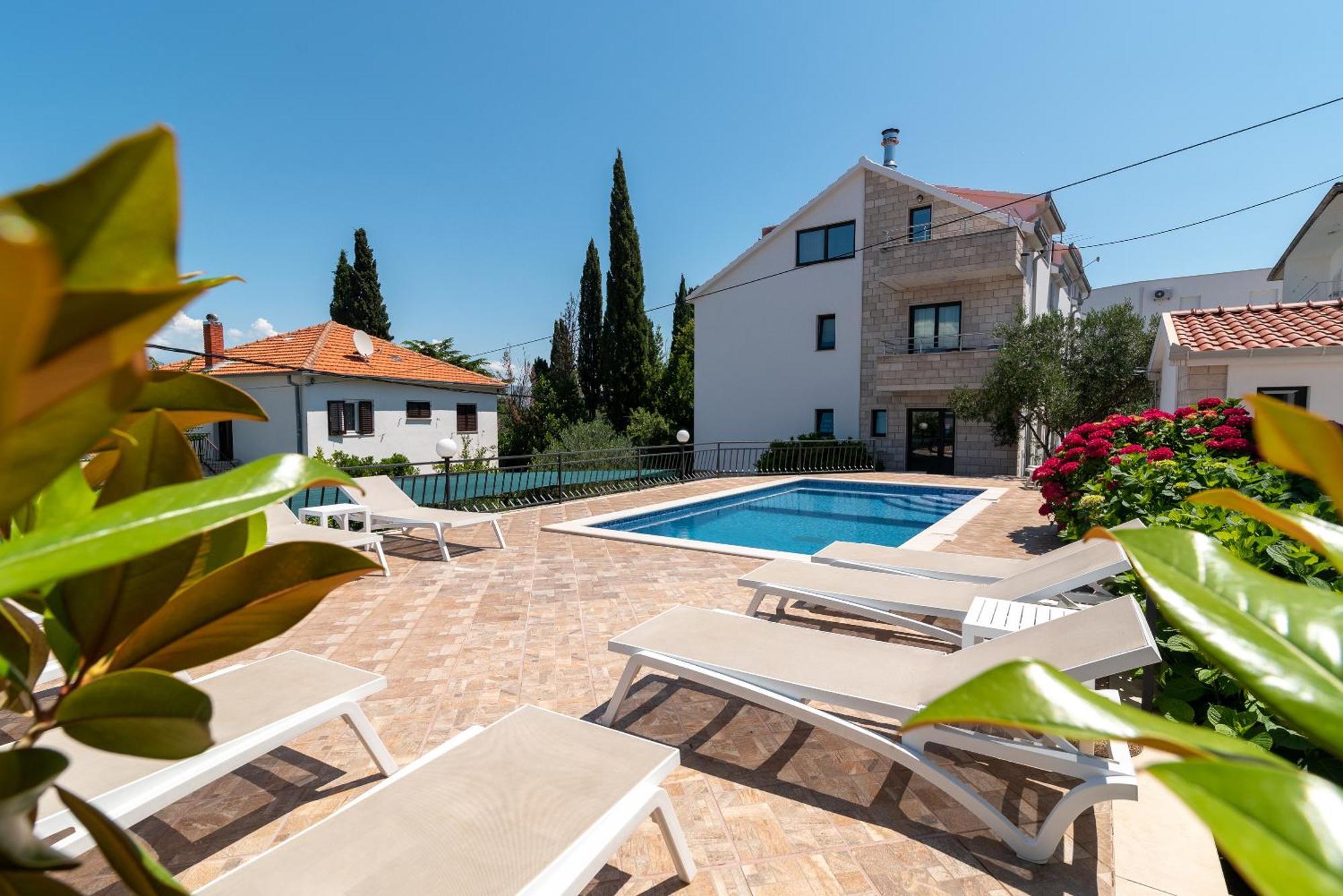 Maca Apartments & Suites Τρογκίρ Εξωτερικό φωτογραφία