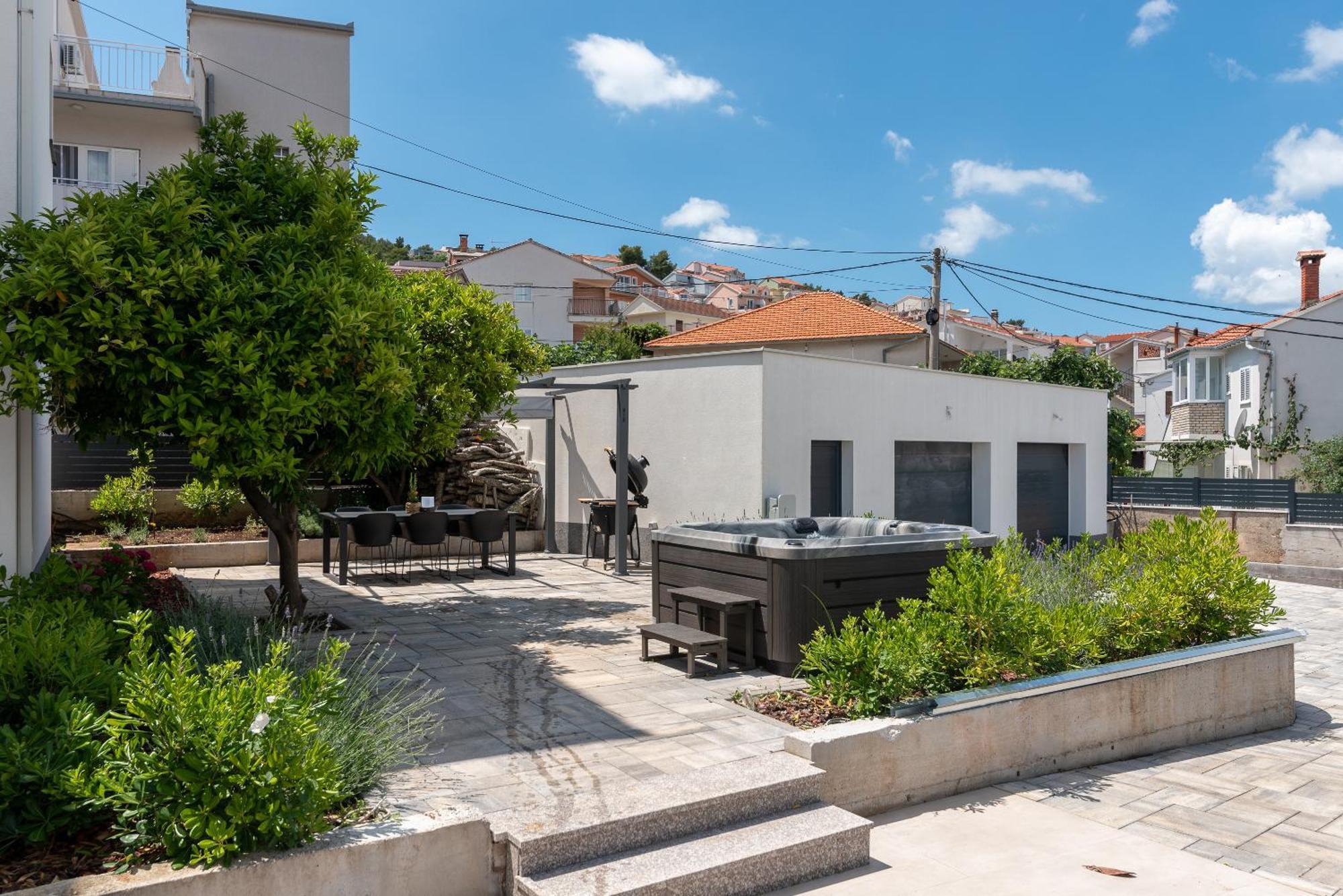 Maca Apartments & Suites Τρογκίρ Εξωτερικό φωτογραφία